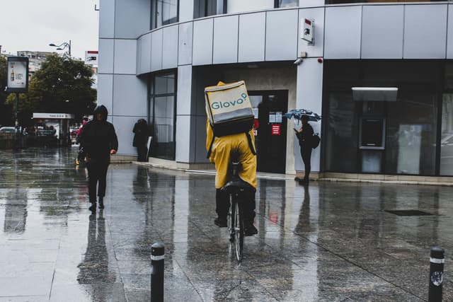 Idei de activități indoor când plouă în București