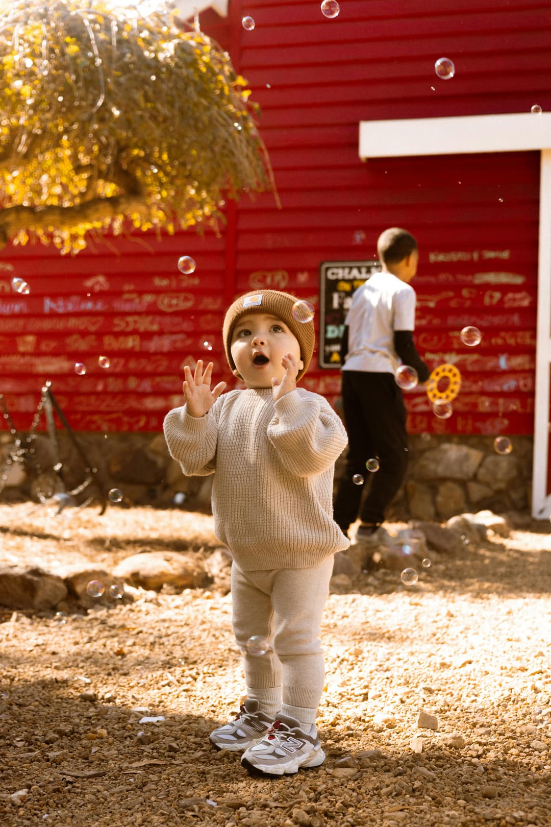 Activități de toamnă pe care le poți face cu copiii în 2025