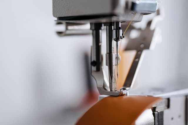Personalizarea tapițeriei cu stitch manual