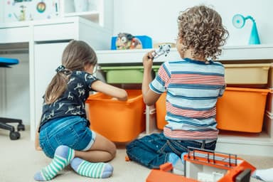 Idei simple de jocuri în garaj pentru copii între 4 și 10 ani
