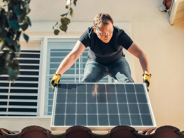 Montaj ușor al portbagajului pe plafon – pași clari