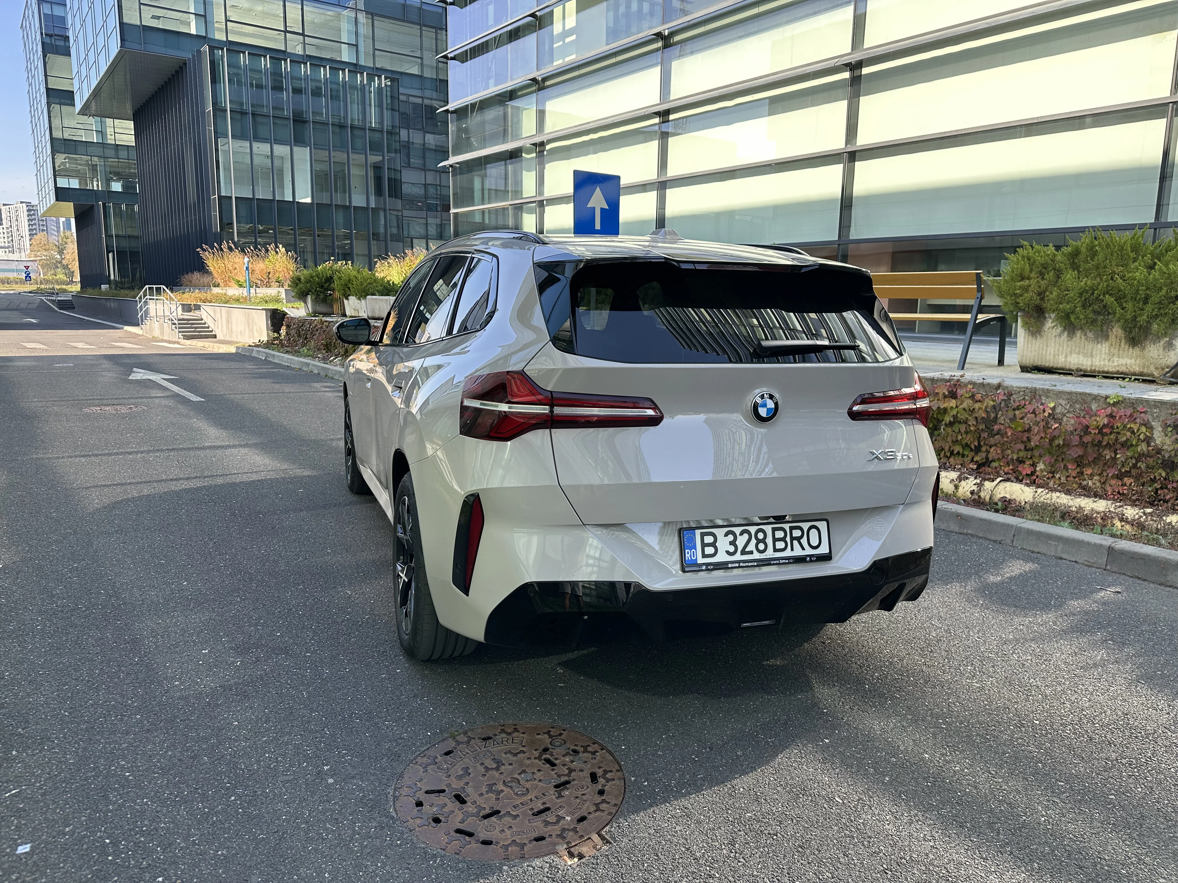 Test drive BMW X3 30e 2025: Am testat consumul real în oraș vs. autostradă