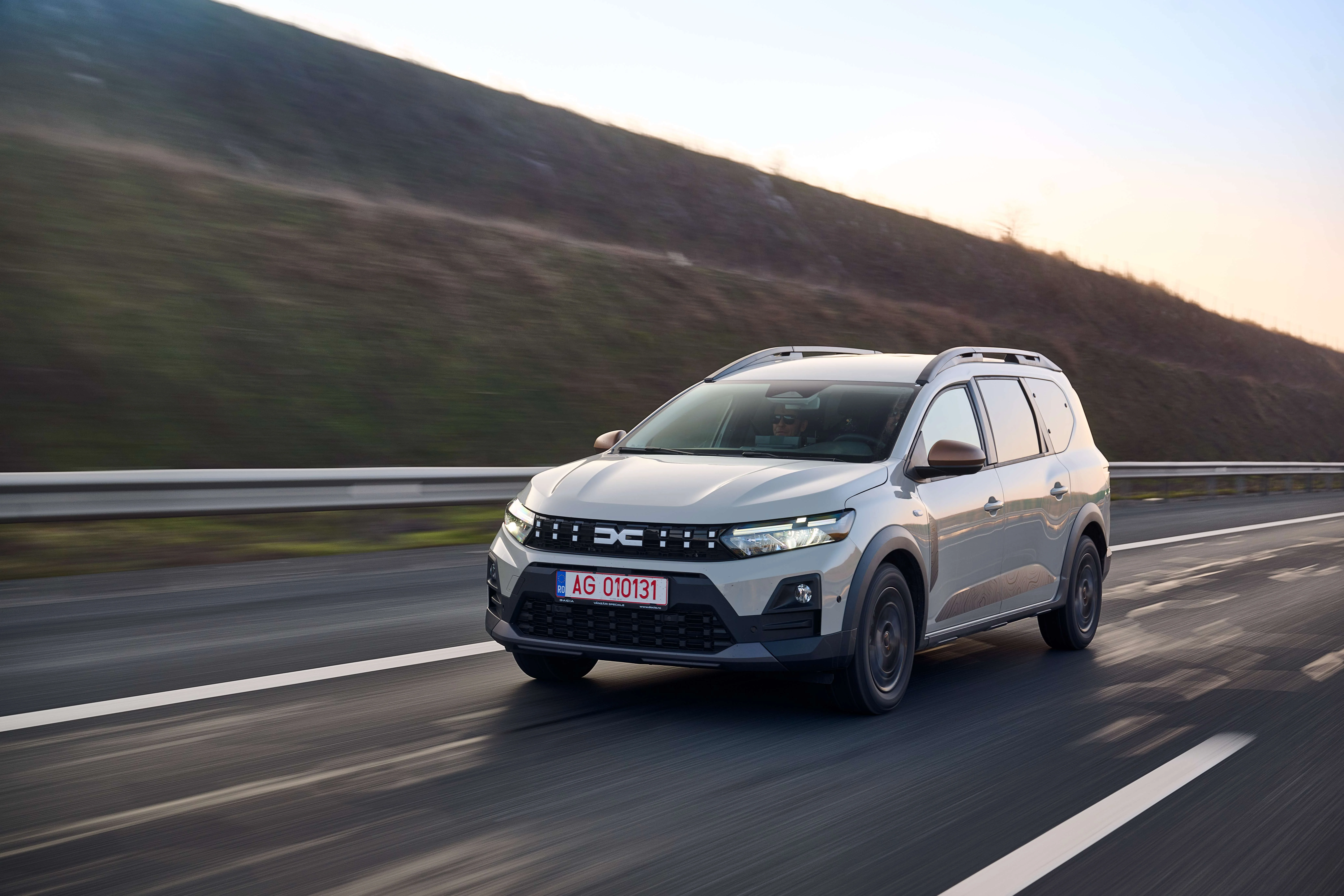 Test drive Dacia Jogger facelift 2026 – mașina de familie care oferă mai mult decât promite